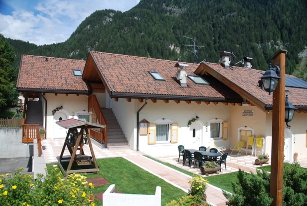 Residence Le Rose Поцца-ди-Фасса Экстерьер фото